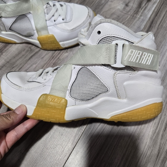Nike Air Raid Shoes White Gum Retro DJ5974-100 Mens Size 9 - Picture 2 of 16